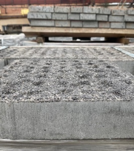 Тактильная плитка гранит антрацит с круглыми рифами - ООО «ЗКПД ТДСК»