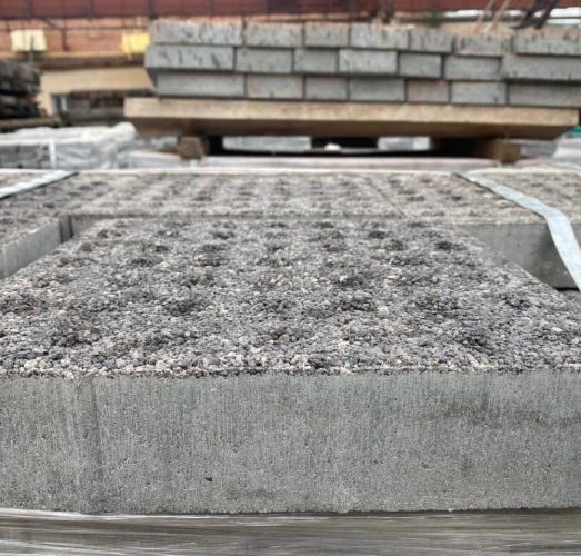 Тактильная плитка гранит антрацит с круглыми рифами - ООО «ЗКПД ТДСК»